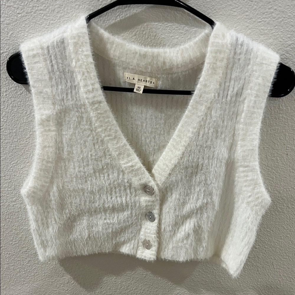 La Hearts White Fuzzy Cropped Vest